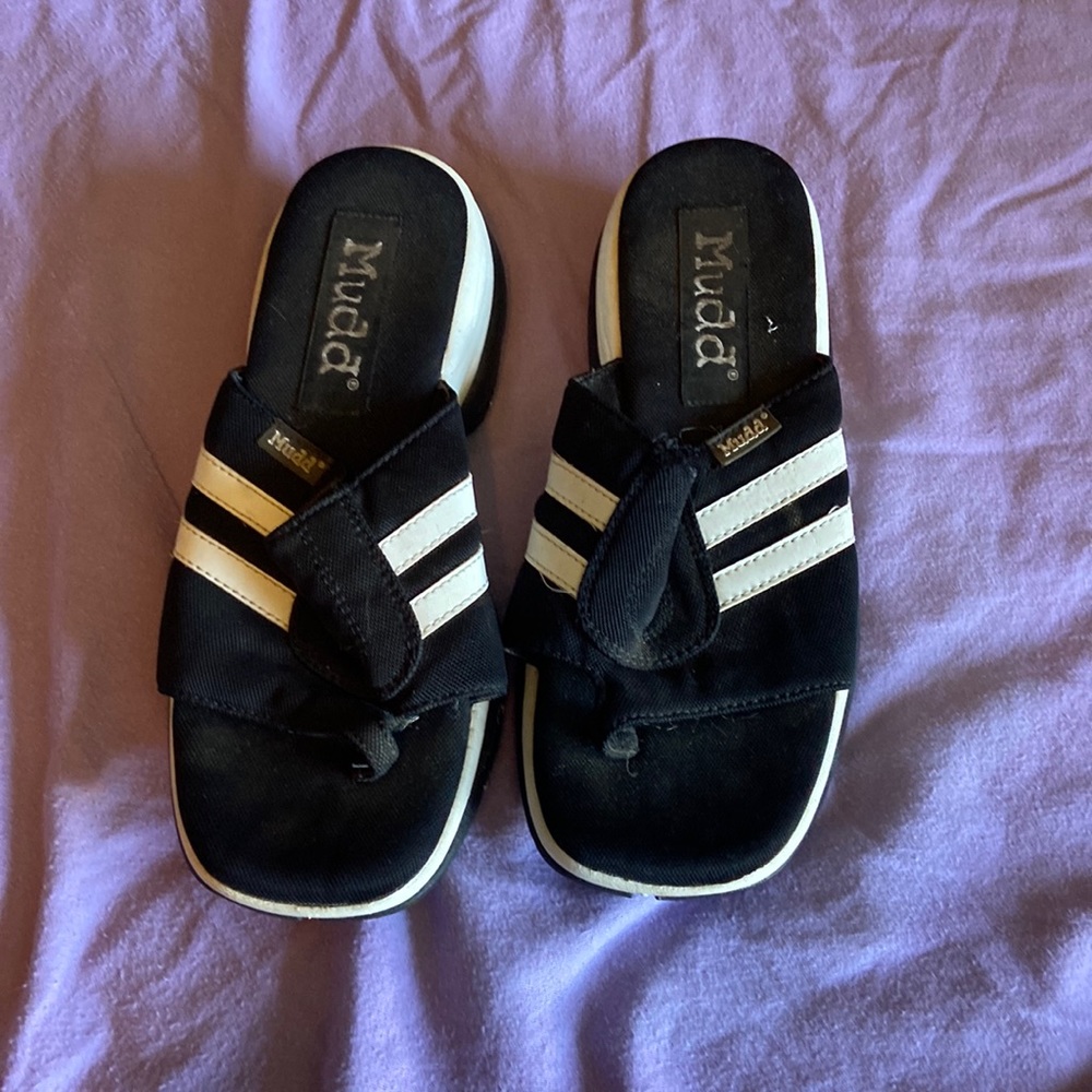 MUDD Sandals